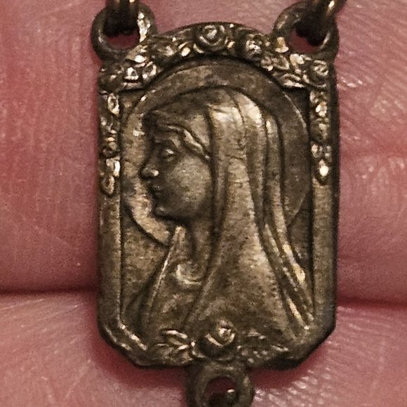 Vintage Lourdes Rosary Mother of Pearl Made in France - Picture 3 of 4